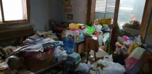 פינוי דירה מוזנחת מלוכלכת מתקרה לרצפה - עשה זאת בעצמך